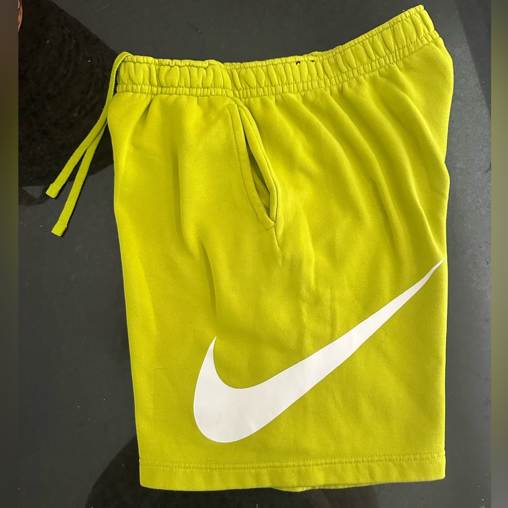 Nike sweat shorts - Picture 2 of 5